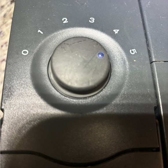 Respronics Heated Humidifier accessories and carry case 1422 hours - Picture 7 of 15